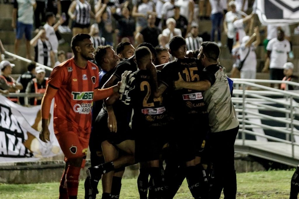 Botafogo-PB vence o Nacional e assume a liderança do Campeonato Paraibano